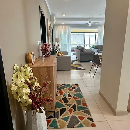 New Beachfront 3-Bedrooms Apartment In Tamarin Exterior photo