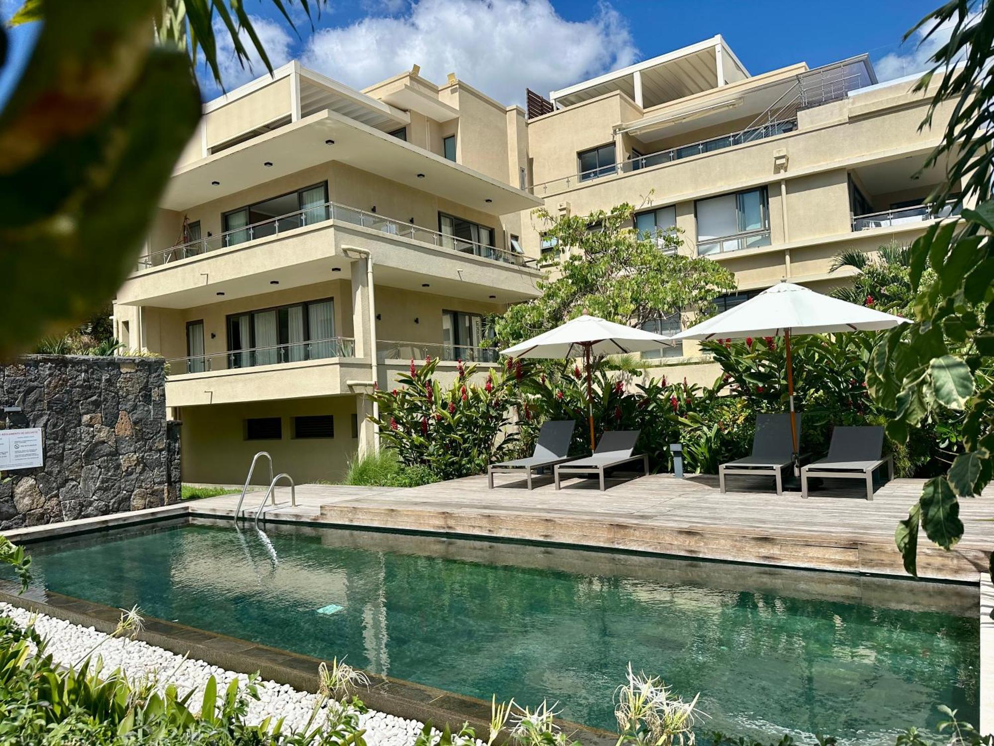 New Beachfront 3-bedrooms In * Tamarin