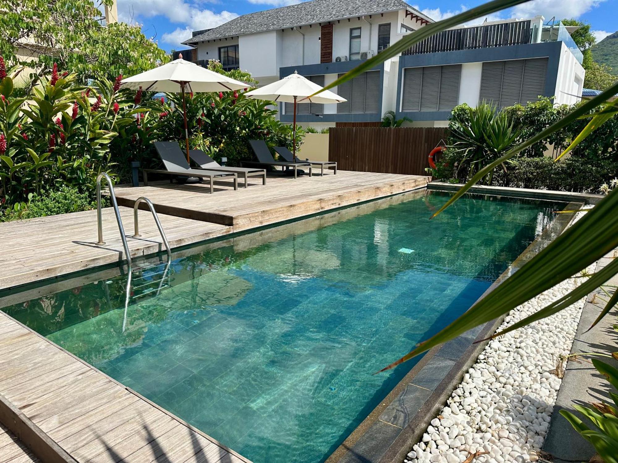 New Beachfront 3-bedrooms In Tamarin