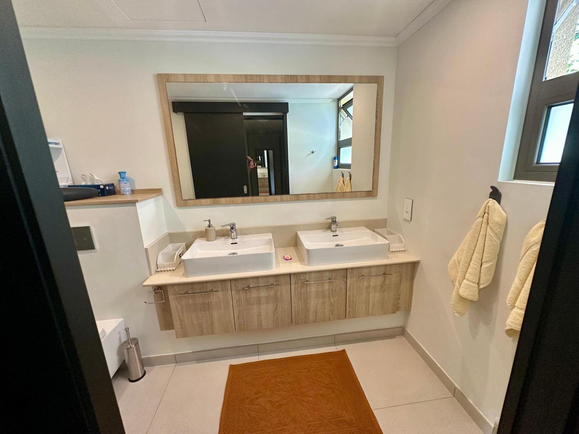 New Beachfront 3-bedrooms In